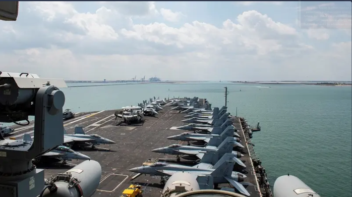 Tàu sân bay USS Dwight D. Eisenhower của Mỹ. Ảnh: Reuters Tàu sân bay USS Dwight D. Eisenhower của Mỹ. Ảnh: Reuters