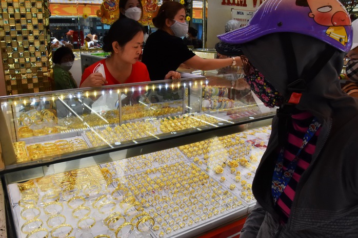 Giá vàng SJC, vàng nhẫn "bất động" trong ngày đầu nghỉ lễ- Ảnh 1. Giá vàng SJC, vàng nhẫn "bất động" trong ngày đầu nghỉ lễ- Ảnh 1.