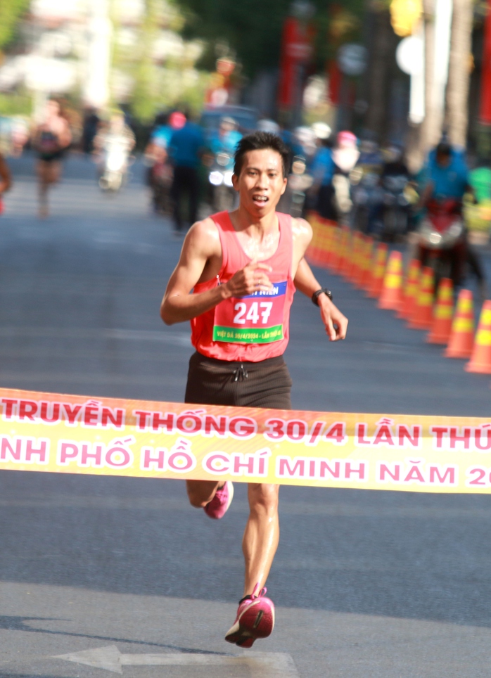 Quận 5 nhất toàn đoàn Giải Việt dã truyền thống 30-4 TP HCM- Ảnh 8. Quận 5 nhất toàn đoàn Giải Việt dã truyền thống 30-4 TP HCM- Ảnh 8.