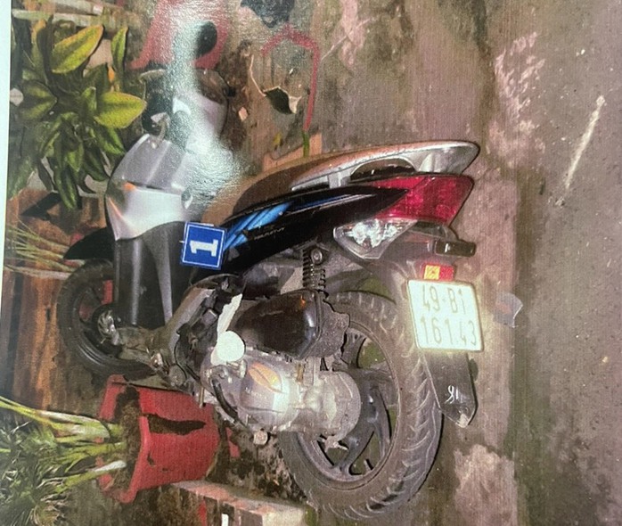 Công an tìm chủ xe máy trong vụ 1 người chết, 2 người bị thương- Ảnh 1. Công an tìm chủ xe máy trong vụ 1 người chết, 2 người bị thương- Ảnh 1.