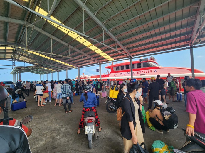Ngỡ ngàng với du lịch Phú Quốc dịp lễ- Ảnh 1. Ngỡ ngàng với du lịch Phú Quốc dịp lễ- Ảnh 1.