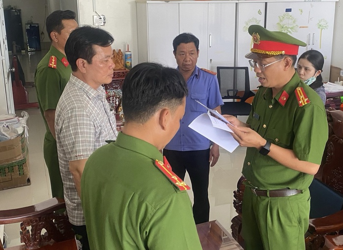 Khởi tố giám đốc 2 công ty ở Cà Mau- Ảnh 1.