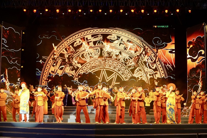 Ấn tượng với "Bản hùng ca vang mãi"- Ảnh 12. Ấn tượng với "Bản hùng ca vang mãi"- Ảnh 12.