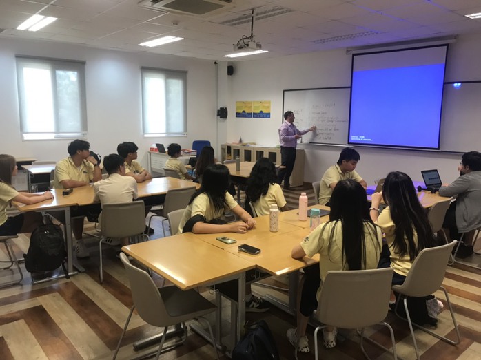 Vụ Trường Quốc tế Mỹ Việt Nam: Giám đốc Sở GD-ĐT TP HCM gửi thư ngỏ cho phụ huynh- Ảnh 1.
