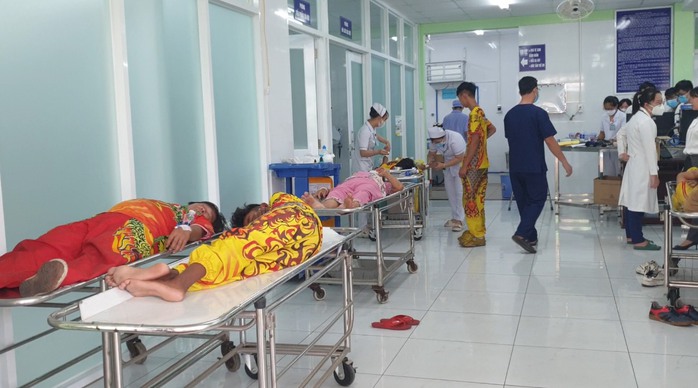 Nhận định ban đầu vụ đoàn múa lân sư rồng ở Bình Dương nhập viện- Ảnh 1. Nhận định ban đầu vụ đoàn múa lân sư rồng ở Bình Dương nhập viện- Ảnh 1.
