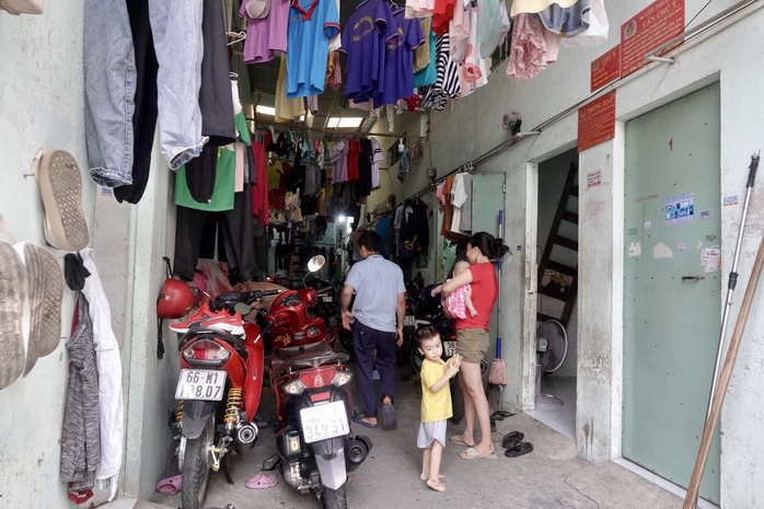 Công nhân đón lễ tại nhà trọ để tiết kiệm chi phí- Ảnh 5. Công nhân đón lễ tại nhà trọ để tiết kiệm chi phí- Ảnh 5.