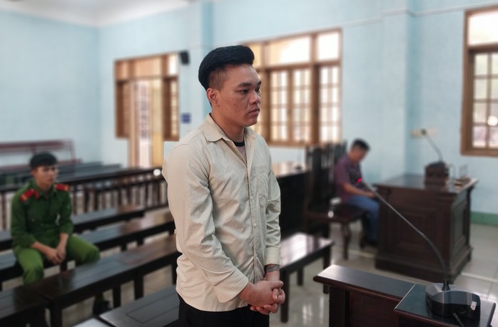 Xe biển xanh của Công an tỉnh Gia Lai bị mất trộm thế nào?- Ảnh 2. Xe biển xanh của Công an tỉnh Gia Lai bị mất trộm thế nào?- Ảnh 2.