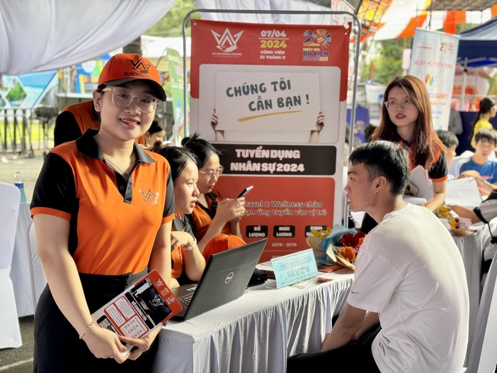 TP HCM: Doanh nghiệp ngành du lịch tuyển dụng hàng ngàn vị trí việc làm- Ảnh 1. TP HCM: Doanh nghiệp ngành du lịch tuyển dụng hàng ngàn vị trí việc làm- Ảnh 1.