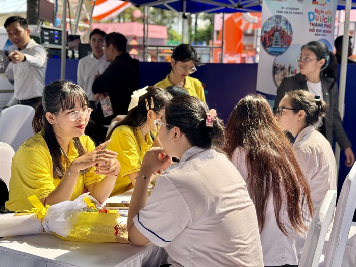 TP HCM: Doanh nghiệp ngành du lịch tuyển dụng hàng ngàn vị trí việc làm- Ảnh 2. TP HCM: Doanh nghiệp ngành du lịch tuyển dụng hàng ngàn vị trí việc làm- Ảnh 2.