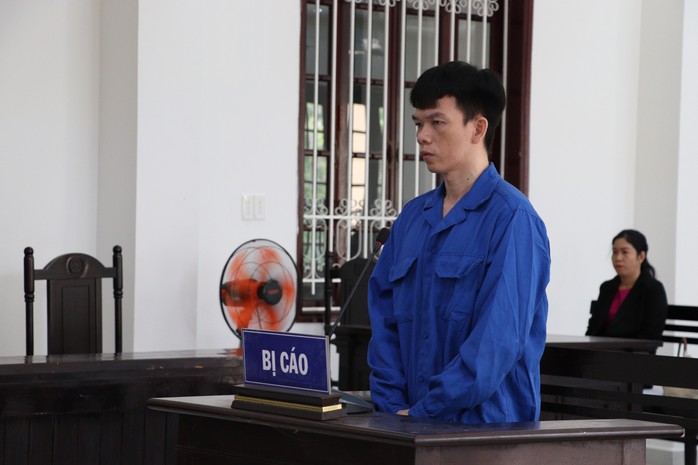 Cựu cán bộ kế toán tẩy xóa số tài khoản để tham ô gần 8 tỉ đồng- Ảnh 1.
