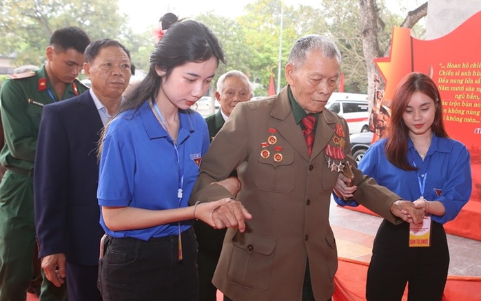Sống mãi ký ức Điện Biên Phủ "lừng lẫy năm châu, chấn động địa cầu"- Ảnh 1. Sống mãi ký ức Điện Biên Phủ "lừng lẫy năm châu, chấn động địa cầu"- Ảnh 1.
