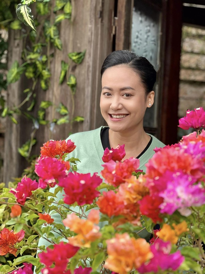 Hồng Ánh quan tâm những nhà làm phim trẻ- Ảnh 9. Hồng Ánh quan tâm những nhà làm phim trẻ- Ảnh 9.