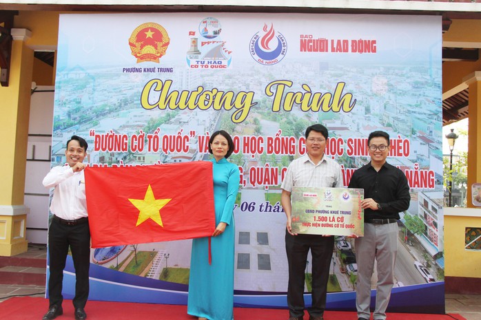 Khánh thành Đường cờ Tổ quốc tại Di tích lịch sử quốc gia Nghĩa Trủng Hòa Vang- Ảnh 3. Khánh thành Đường cờ Tổ quốc tại Di tích lịch sử quốc gia Nghĩa Trủng Hòa Vang- Ảnh 3.