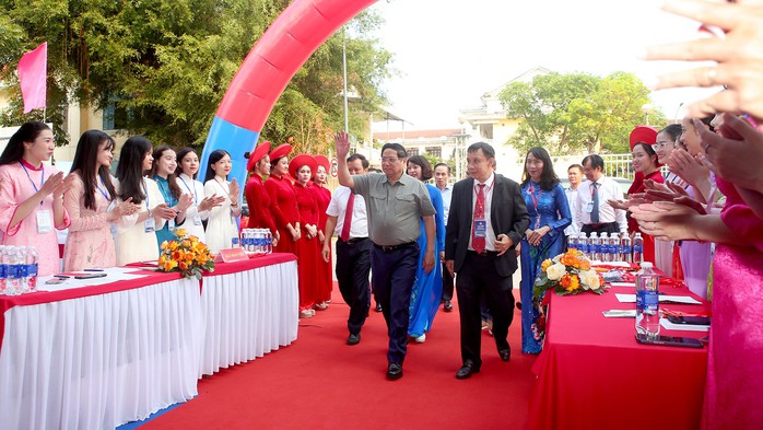 Thủ tướng nhấn nút khởi công xây dựng Bệnh viện Quốc tế Trung ương Huế 2- Ảnh 1. Thủ tướng nhấn nút khởi công xây dựng Bệnh viện Quốc tế Trung ương Huế 2- Ảnh 1.