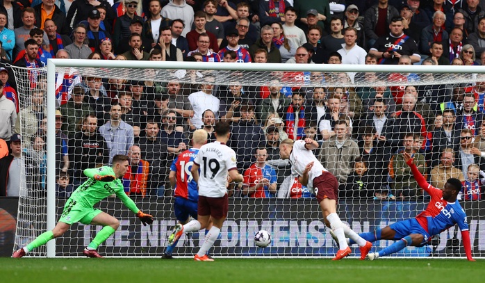 De Bruyne tỏa sáng, Man City thắng đậm Crystal Palace- Ảnh 6. De Bruyne tỏa sáng, Man City thắng đậm Crystal Palace- Ảnh 6.