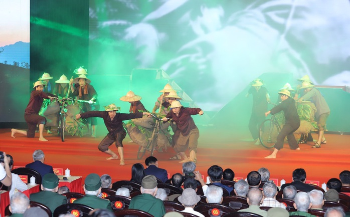 Sống mãi ký ức Điện Biên Phủ "lừng lẫy năm châu, chấn động địa cầu"- Ảnh 4. Sống mãi ký ức Điện Biên Phủ "lừng lẫy năm châu, chấn động địa cầu"- Ảnh 4.
