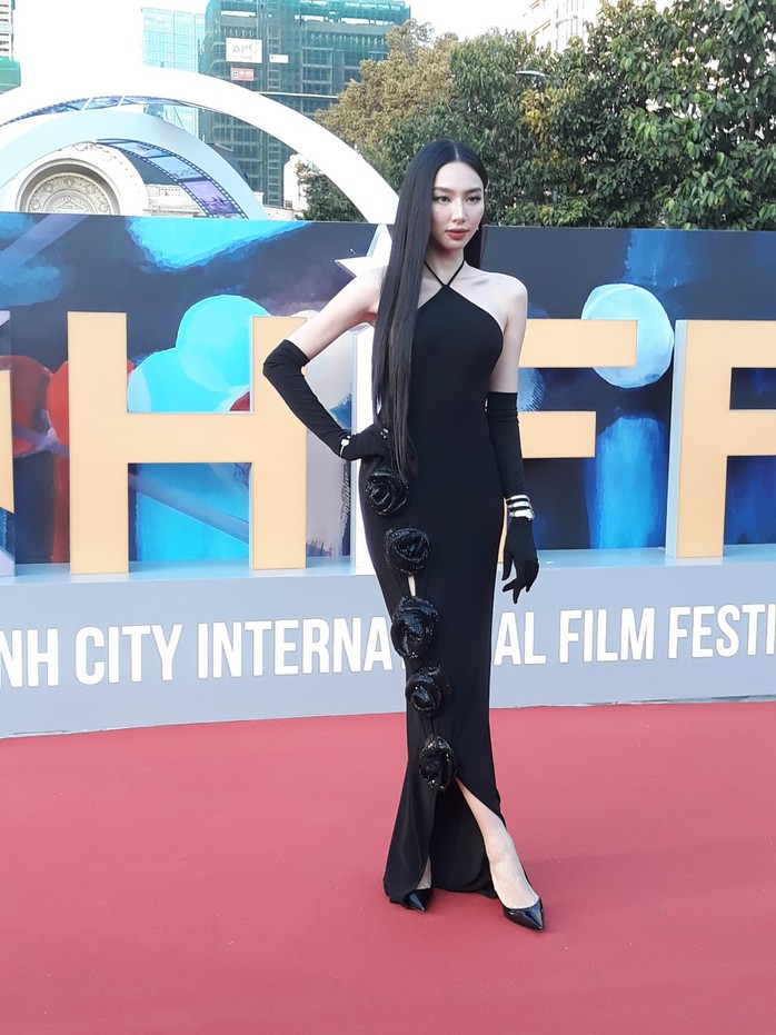 Hồng Ánh, Phương Anh Đào, Hứa Vỹ Văn… tụ hội thảm đỏ- Ảnh 4. Hồng Ánh, Phương Anh Đào, Hứa Vỹ Văn… tụ hội thảm đỏ- Ảnh 4.