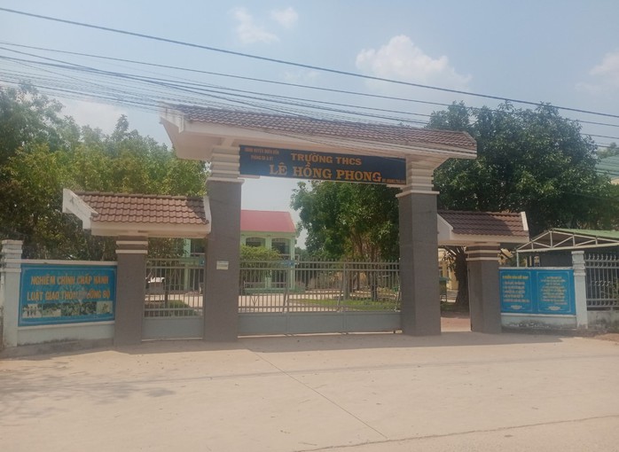 Nữ sinh ngã gục khi học thể dục, sau đó tử vong- Ảnh 1. Nữ sinh ngã gục khi học thể dục, sau đó tử vong- Ảnh 1.