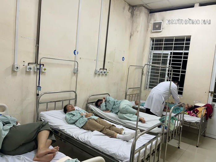 Khoảng 70 người nôn ói, đau bụng sau khi ăn bánh mì ở TP Long Khánh- Ảnh 1. Khoảng 70 người nôn ói, đau bụng sau khi ăn bánh mì ở TP Long Khánh- Ảnh 1.