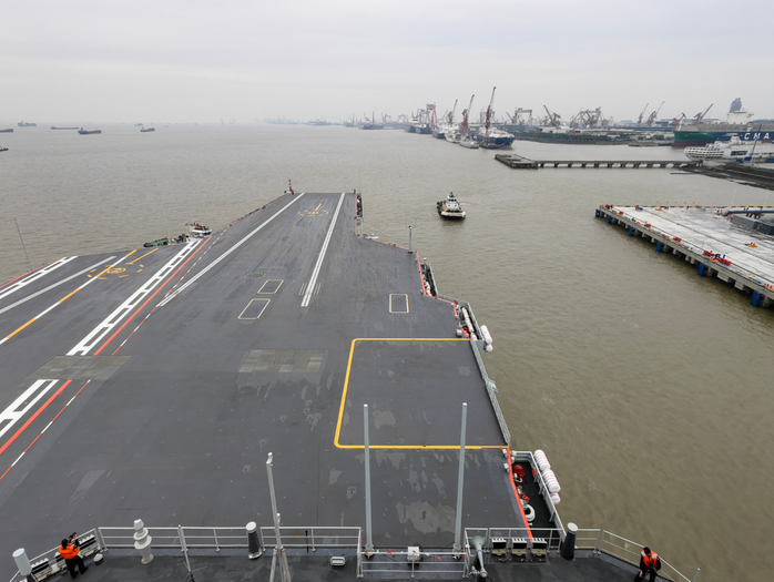 Phúc Kiến, tàu sân bay thứ ba của Trung Quốc, bắt đầu thử nghiệm trên biển vào ngày 1-5. Ảnh: China Daily Phúc Kiến, tàu sân bay thứ ba của Trung Quốc, bắt đầu thử nghiệm trên biển vào ngày 1-5. Ảnh: China Daily