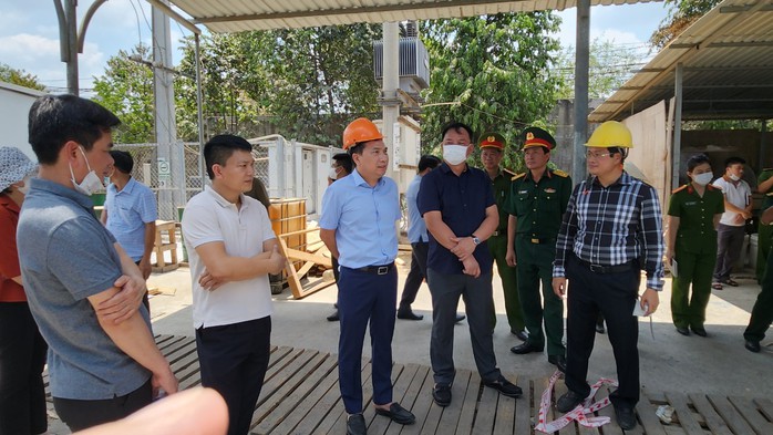 Ám ảnh hiện trường vụ nổ lò hơi 6 người chết ở Đồng Nai- Ảnh 12. Ám ảnh hiện trường vụ nổ lò hơi 6 người chết ở Đồng Nai- Ảnh 12.