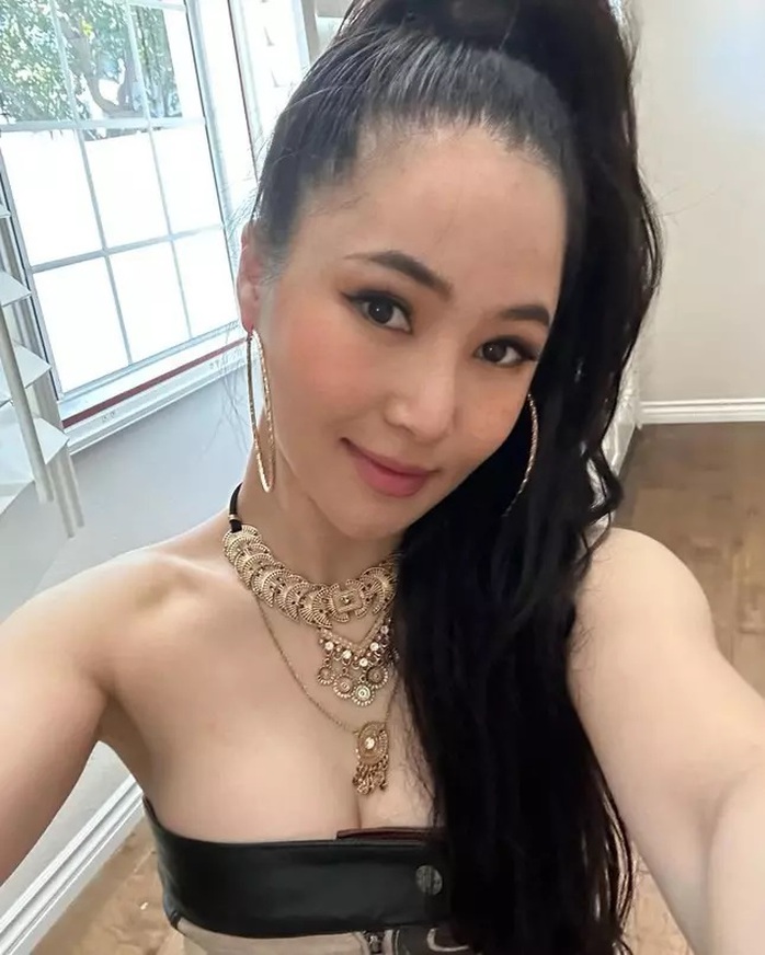 Hương Tràm về hẳn Việt Nam, đêm 12-5 biểu diễn- Ảnh 2. Hương Tràm về hẳn Việt Nam, đêm 12-5 biểu diễn- Ảnh 2.