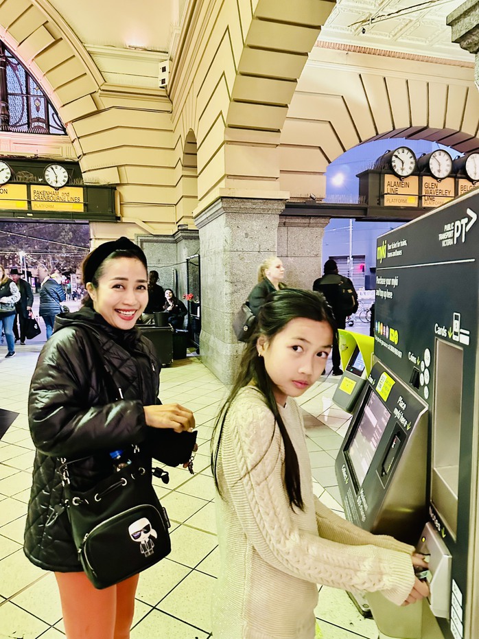 Gặp NSƯT Ốc Thanh Vân tại Úc: “Tôi vẫn lưu giữ sân khấu trong tim”- Ảnh 3. Gặp NSƯT Ốc Thanh Vân tại Úc: “Tôi vẫn lưu giữ sân khấu trong tim”- Ảnh 3.