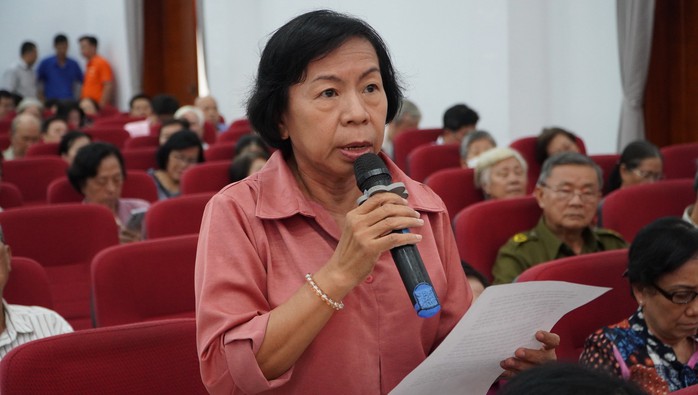 Cử tri bức xúc về thuốc lá điện tử, giá vàng và vé máy bay- Ảnh 1. Cử tri bức xúc về thuốc lá điện tử, giá vàng và vé máy bay- Ảnh 1.