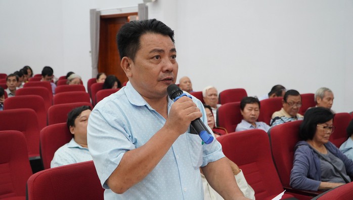 Cử tri bức xúc về thuốc lá điện tử, giá vàng và vé máy bay- Ảnh 2. Cử tri bức xúc về thuốc lá điện tử, giá vàng và vé máy bay- Ảnh 2.