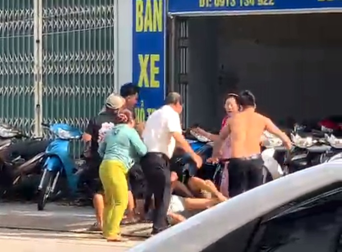 Điều tra vụ một thanh niên bị hành hung tử vong ở Phú Quốc- Ảnh 3. Điều tra vụ một thanh niên bị hành hung tử vong ở Phú Quốc- Ảnh 3.