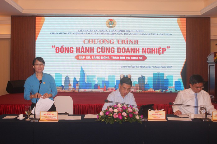 Thu nhập không đủ sống, công nhân rời phố về quê- Ảnh 1. Thu nhập không đủ sống, công nhân rời phố về quê- Ảnh 1.
