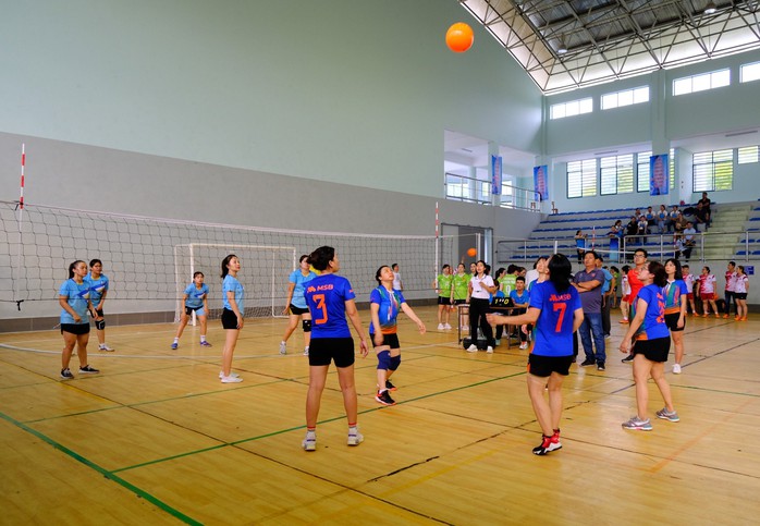 Thử thách cho hơn 300 phụ nữ ngành ngân hàng tại Cần Thơ- Ảnh 6. Thử thách cho hơn 300 phụ nữ ngành ngân hàng tại Cần Thơ- Ảnh 6.