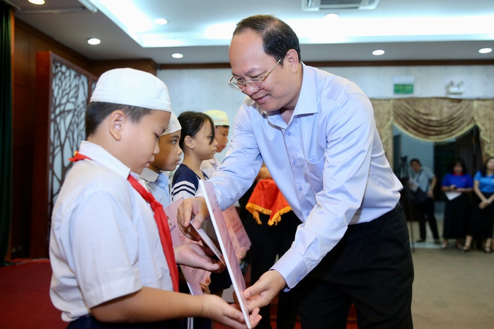 Nuôi dưỡng ước mơ cho thế hệ tương lai- Ảnh 1. Nuôi dưỡng ước mơ cho thế hệ tương lai- Ảnh 1.