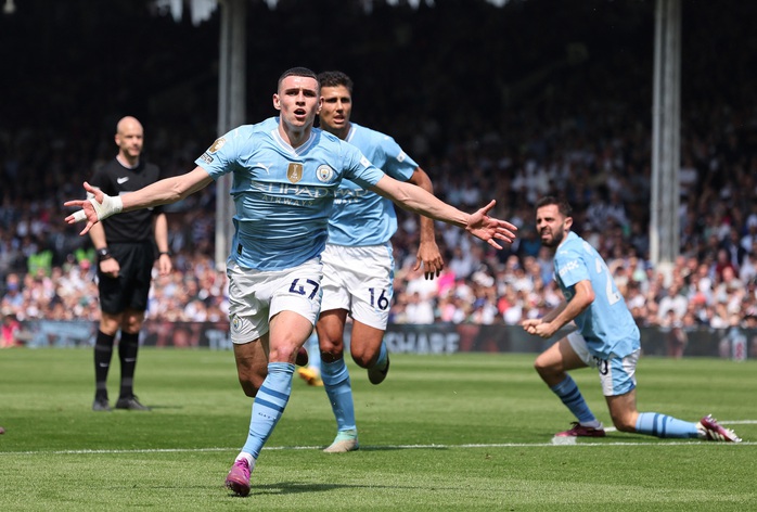 Thắng "4 sao" Fulham, Man City gây áp lực nặng nề cho Arsenal- Ảnh 3. Thắng "4 sao" Fulham, Man City gây áp lực nặng nề cho Arsenal- Ảnh 3.