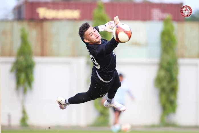Ngày tỏa sáng của các "người nhện" V-League- Ảnh 2. Ngày tỏa sáng của các "người nhện" V-League- Ảnh 2.