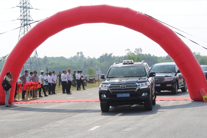 Thông xe kỹ thuật tuyến đường 1.500 tỉ đồng tại Đà Nẵng- Ảnh 3. Thông xe kỹ thuật tuyến đường 1.500 tỉ đồng tại Đà Nẵng- Ảnh 3.