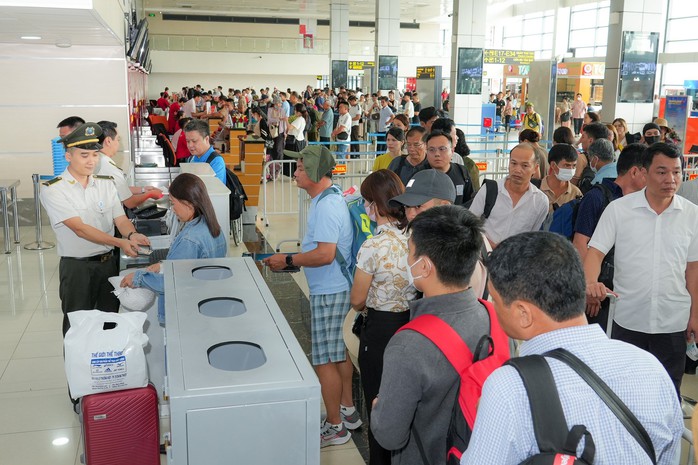 Giá vé máy bay tăng cao, tại sao kiểm tra không phát hiện vi phạm?- Ảnh 2. Giá vé máy bay tăng cao, tại sao kiểm tra không phát hiện vi phạm?- Ảnh 2.