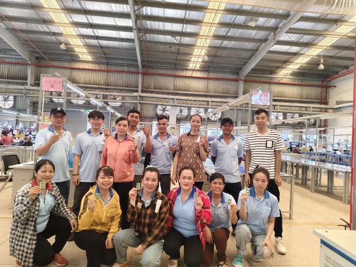 Đồng Nai: Công ty tặng 400 nhẫn vàng tri ân người lao động- Ảnh 1. Đồng Nai: Công ty tặng 400 nhẫn vàng tri ân người lao động- Ảnh 1.