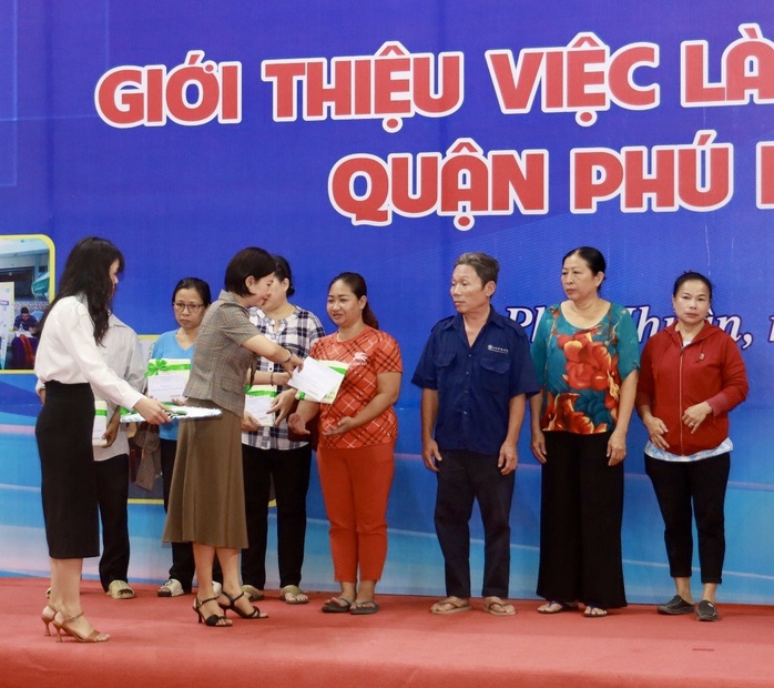 Hơn 9.000 vị trí việc làm có thu nhập hấp dẫn, đãi ngộ tốt- Ảnh 5. Hơn 9.000 vị trí việc làm có thu nhập hấp dẫn, đãi ngộ tốt- Ảnh 5.