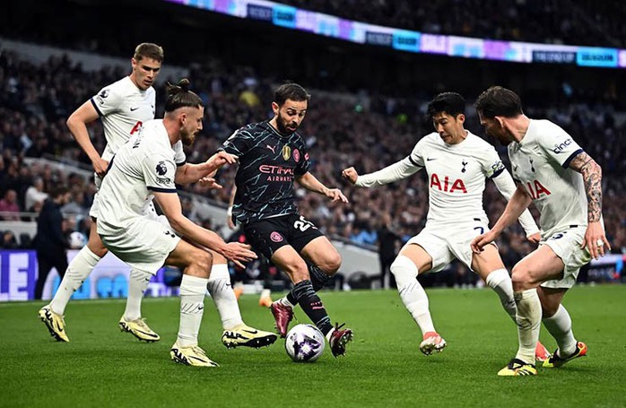 Haaland và thủ môn tỏa sáng, Man City áp sát kỷ lục vô địch- Ảnh 3. Haaland và thủ môn tỏa sáng, Man City áp sát kỷ lục vô địch- Ảnh 3.