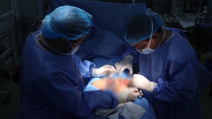 Vào chuồng đỡ đẻ cho heo, người đàn ông bị cắn nát dương vật- Ảnh 1. Vào chuồng đỡ đẻ cho heo, người đàn ông bị cắn nát dương vật- Ảnh 1.