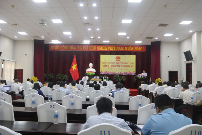 Bình Thuận chi hơn 215 tỉ đồng hỗ trợ học phí cho học sinh- Ảnh 1. Bình Thuận chi hơn 215 tỉ đồng hỗ trợ học phí cho học sinh- Ảnh 1.