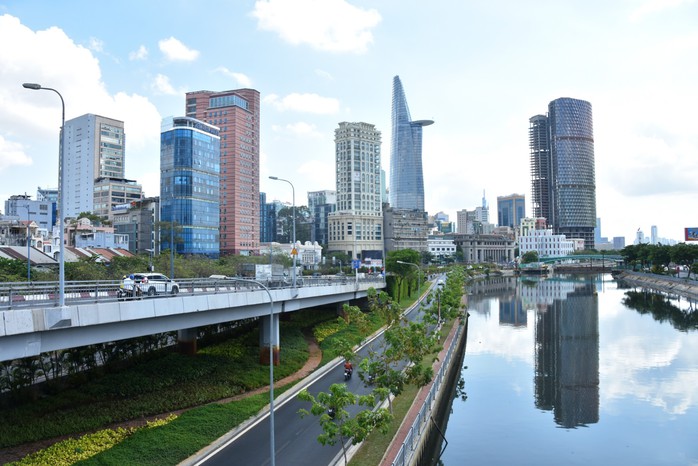 TP HCM là một trung tâm kinh tế, khoa học - công nghệ và đổi mới sáng tạoẢnh: Tấn Thạnh TP HCM là một trung tâm kinh tế, khoa học - công nghệ và đổi mới sáng tạoẢnh: Tấn Thạnh