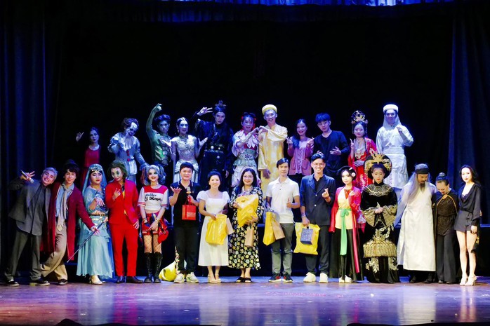 Đạo diễn Quốc Thảo tạo cú hích tái diễn Đạo diễn Quốc Thảo tạo cú hích tái diễn