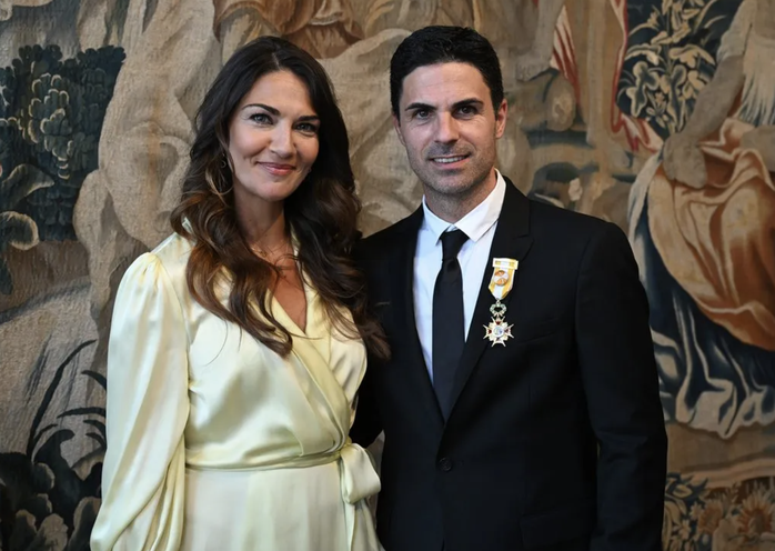 HLV Mikel Arteta được tặng Huân chương Hoàng gia Tây Ban Nha- Ảnh 4. HLV Mikel Arteta được tặng Huân chương Hoàng gia Tây Ban Nha- Ảnh 4.