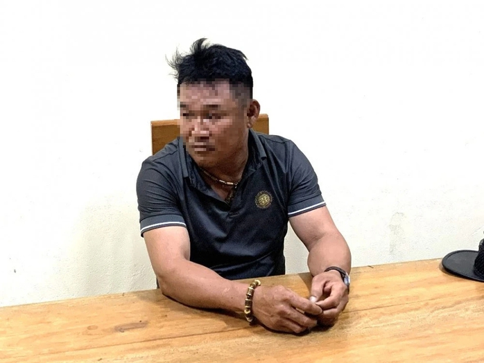 Bắt tài xế xe ô tô có nồng độ cồn gây tai nạn chết người rồi bỏ trốn - Ảnh 1. Bắt tài xế xe ô tô có nồng độ cồn gây tai nạn chết người rồi bỏ trốn - Ảnh 1.