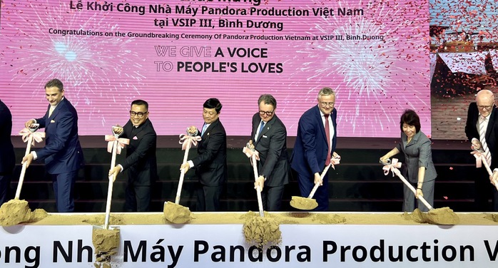 Một tập đoàn trang sức nêu lý do xây nhà máy 150 triệu USD tại Bình Dương- Ảnh 1.