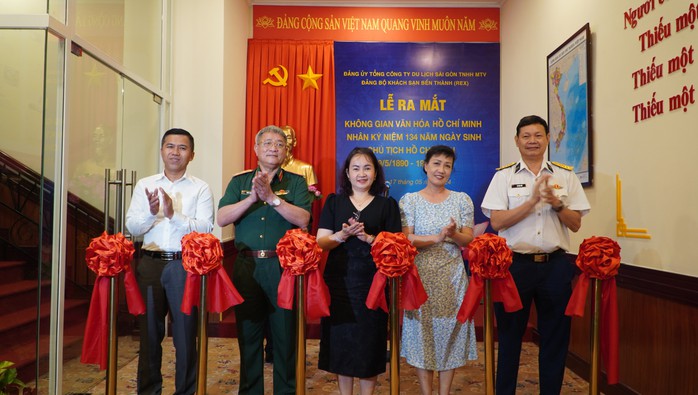 Ra mắt Không gian Văn hóa Hồ Chí Minh tại khách sạn 5 sao sang trọng - Ảnh 1. Ra mắt Không gian Văn hóa Hồ Chí Minh tại khách sạn 5 sao sang trọng - Ảnh 1.