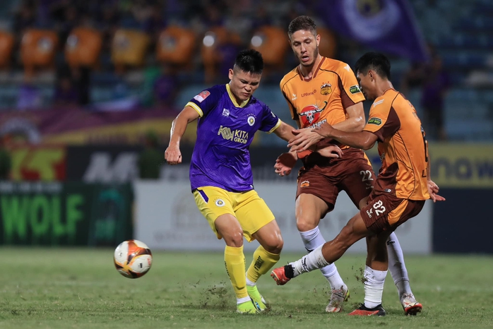 Tuấn Hải, Văn Quyết lập công, Hà Nội FC thắng gọn LPBank HAGL - Ảnh 2. Tuấn Hải, Văn Quyết lập công, Hà Nội FC thắng gọn LPBank HAGL - Ảnh 2.