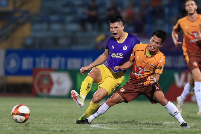 Tuấn Hải, Văn Quyết lập công, Hà Nội FC thắng gọn LPBank HAGL - Ảnh 3. Tuấn Hải, Văn Quyết lập công, Hà Nội FC thắng gọn LPBank HAGL - Ảnh 3.